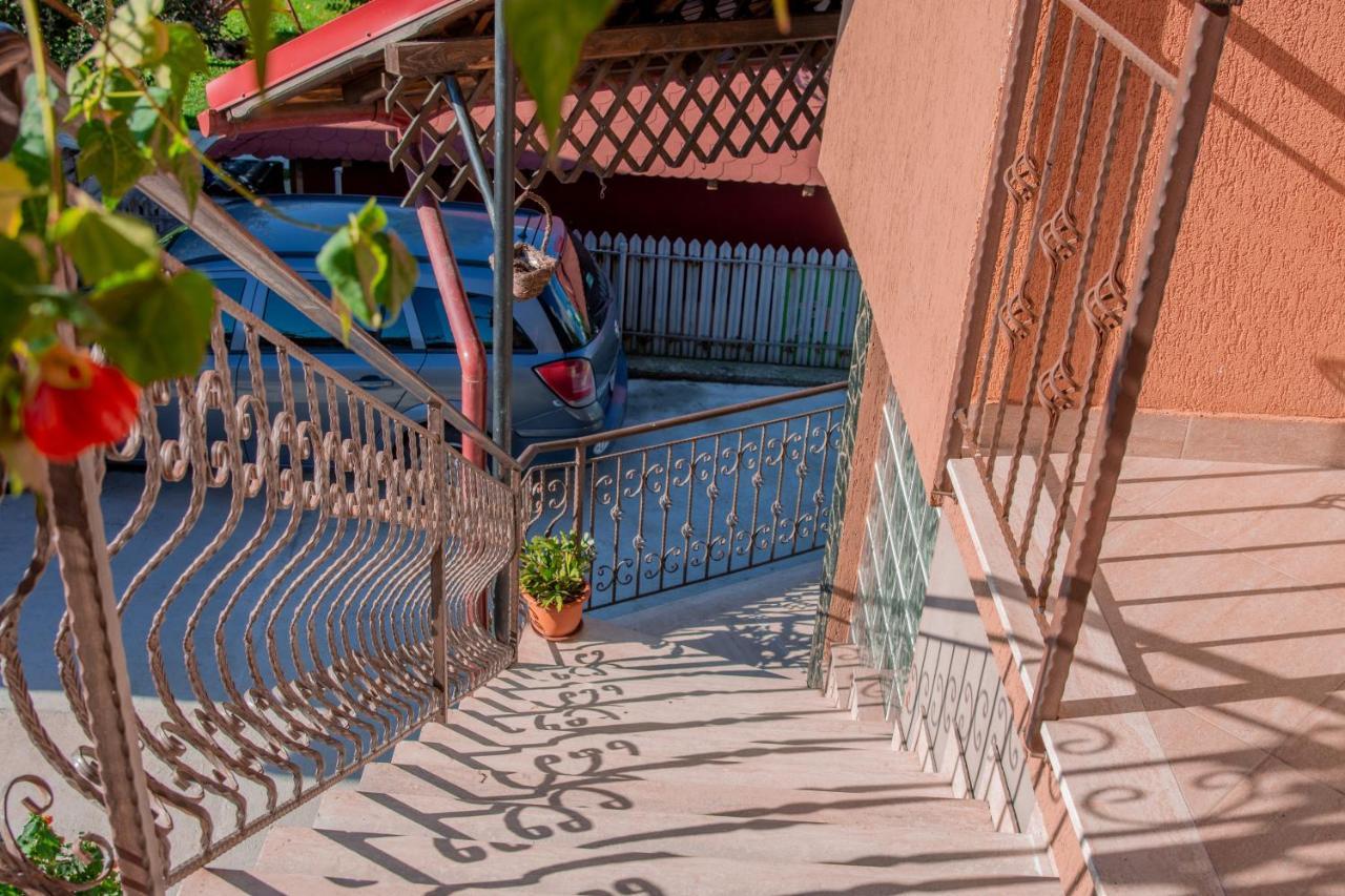 Casa Diana-Maria Daire Curtea de Argeş Dış mekan fotoğraf