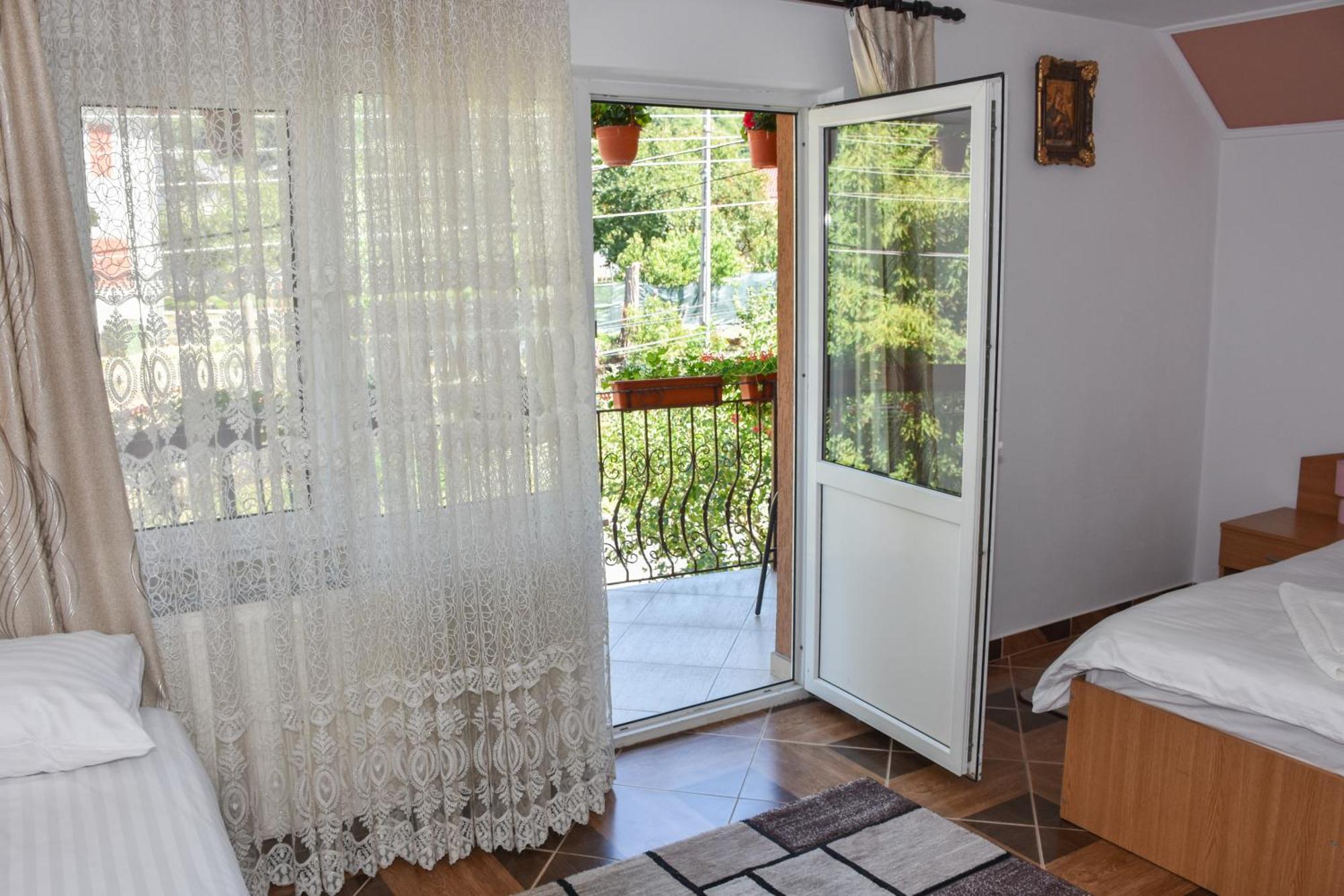 Casa Diana-Maria Daire Curtea de Argeş Dış mekan fotoğraf