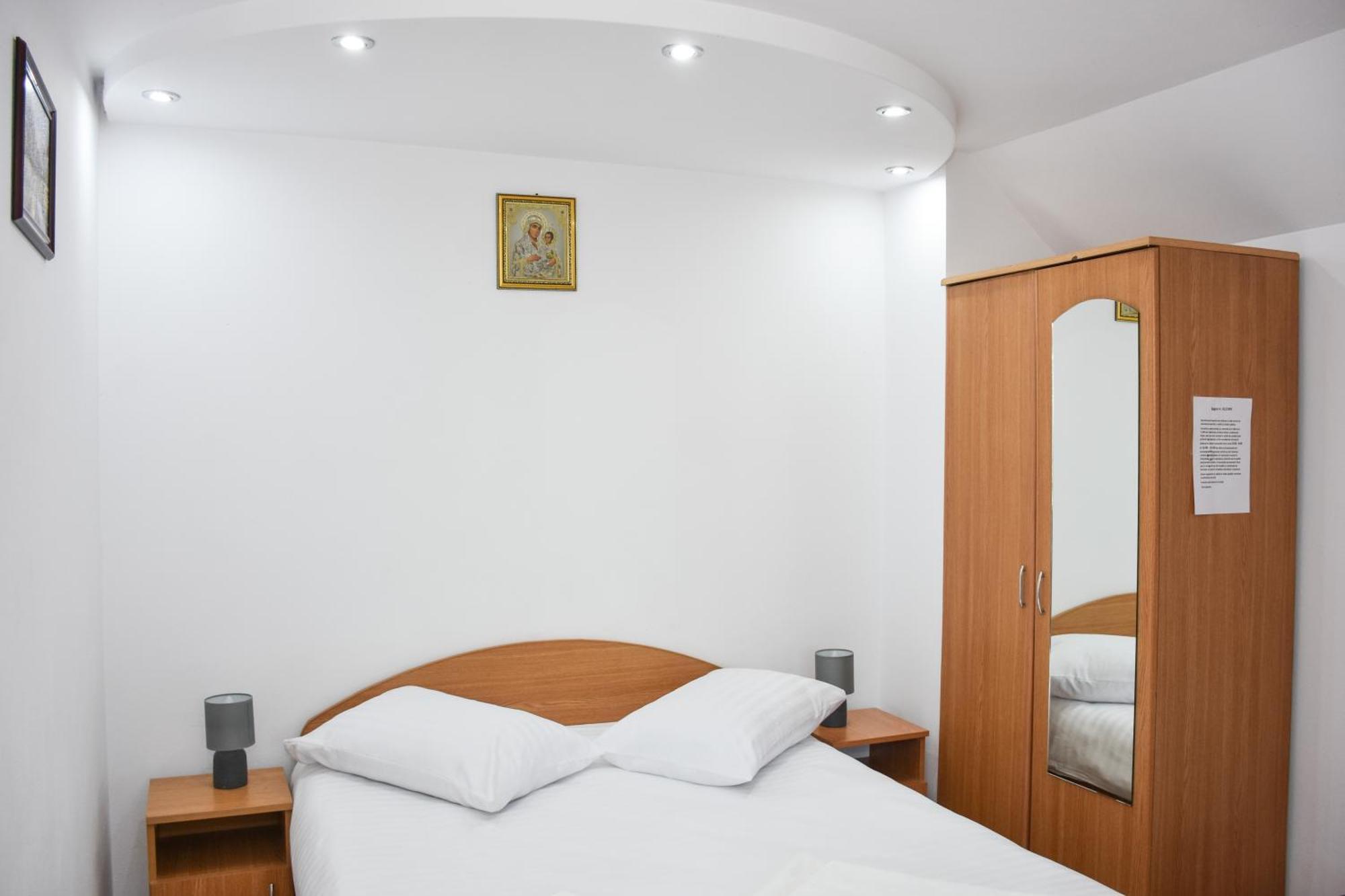 Casa Diana-Maria Daire Curtea de Argeş Dış mekan fotoğraf